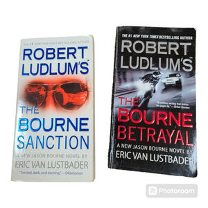 Robert Ludlum Paperback Set: Bourne Sanction & Bourne Betrayal